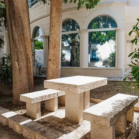 فيلة Atrium ماكارسكا